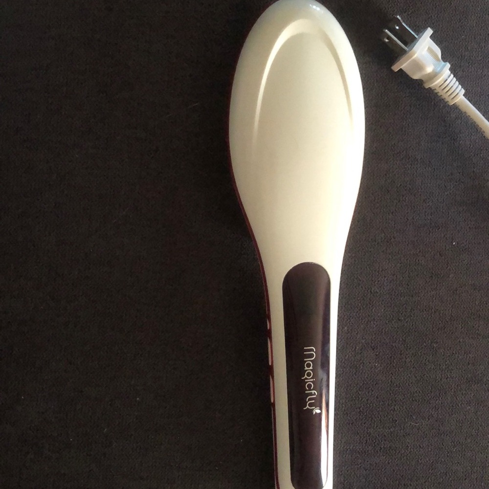 STRAIGHTENER